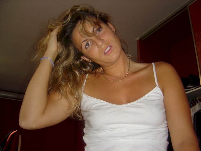 Passez une nuit de baise avec une chienne sexy